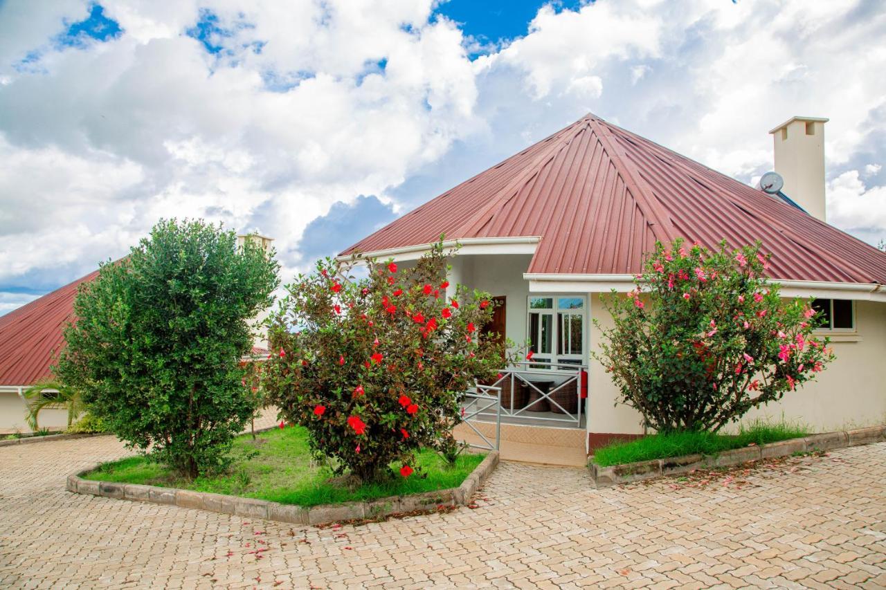 A1 Hotel And Resort Arusha Extérieur photo