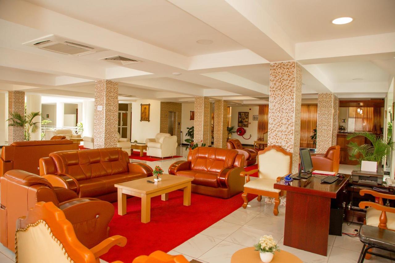A1 Hotel And Resort Arusha Extérieur photo