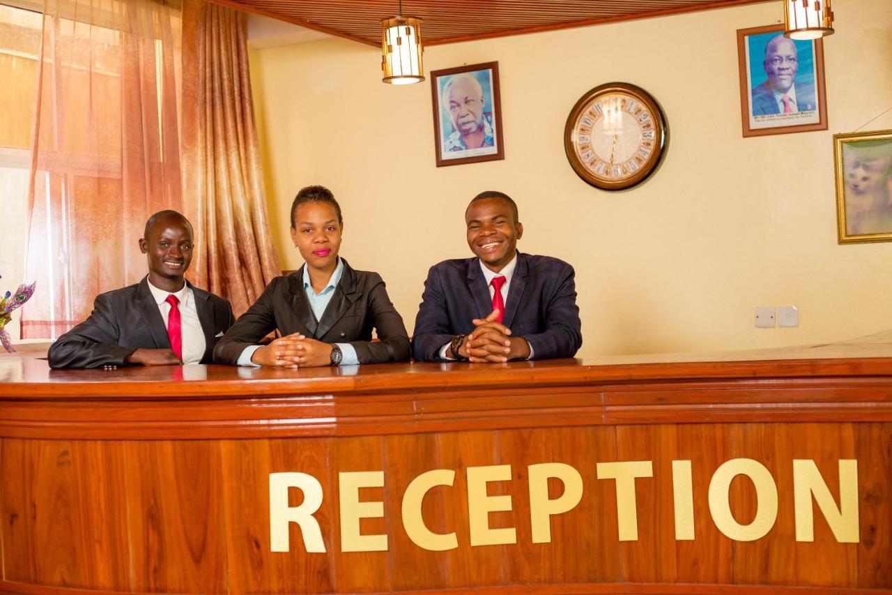 A1 Hotel And Resort Arusha Extérieur photo