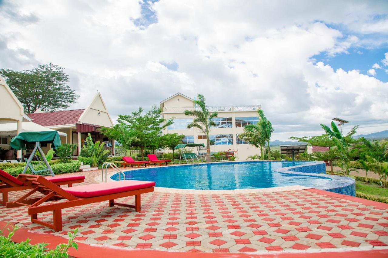 A1 Hotel And Resort Arusha Extérieur photo